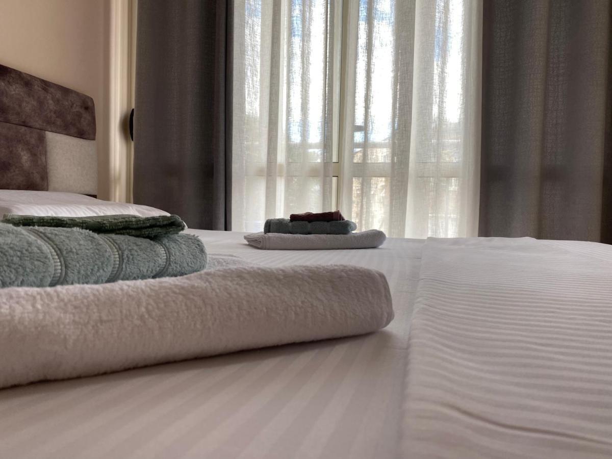 Tirana New Bazaar-Apartment 1 Екстер'єр фото