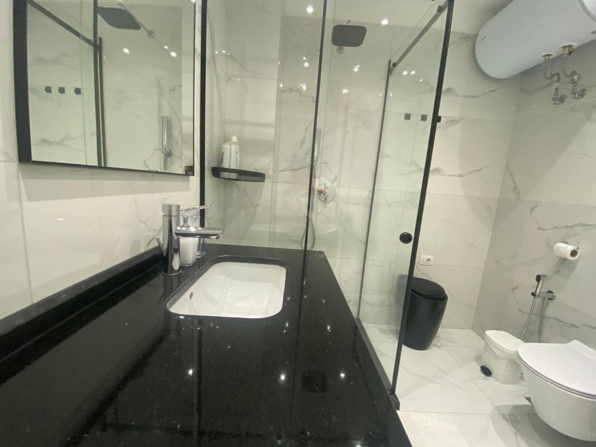 Tirana New Bazaar-Apartment 1 Екстер'єр фото