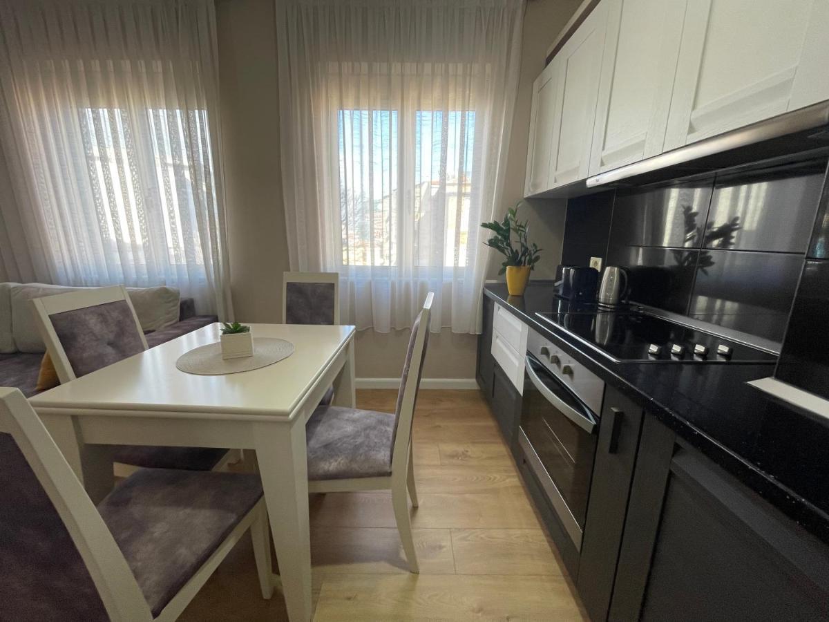Tirana New Bazaar-Apartment 1 Екстер'єр фото